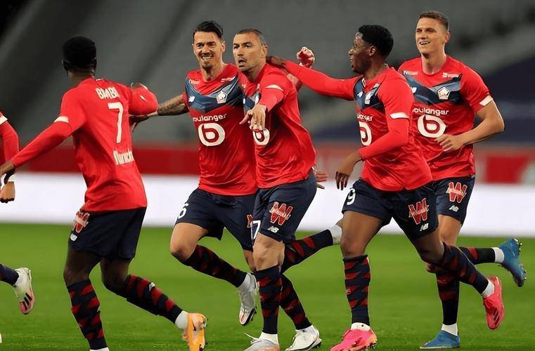 欧冠前瞻：萨尔茨堡VS布鲁日，专家最新比分预测